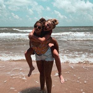 Meet your Posher, Lyberti